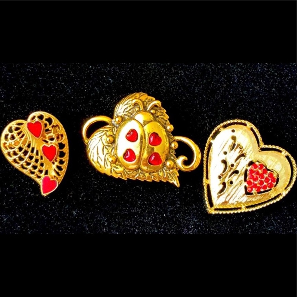 Vtg Camco Ladybug w/Hearts pins bundle goldtone